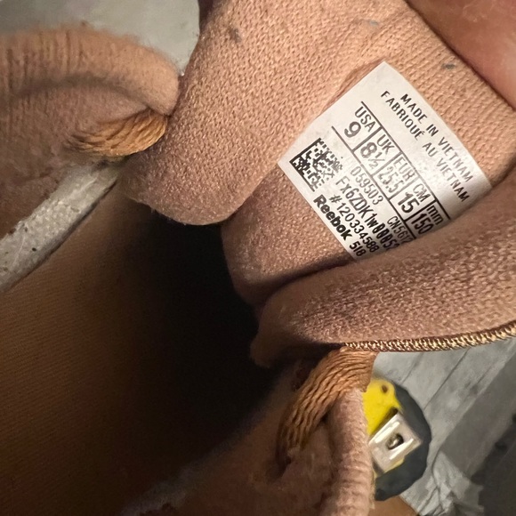 Reebok kids youth shoes size 9 - Picture 4 of 6